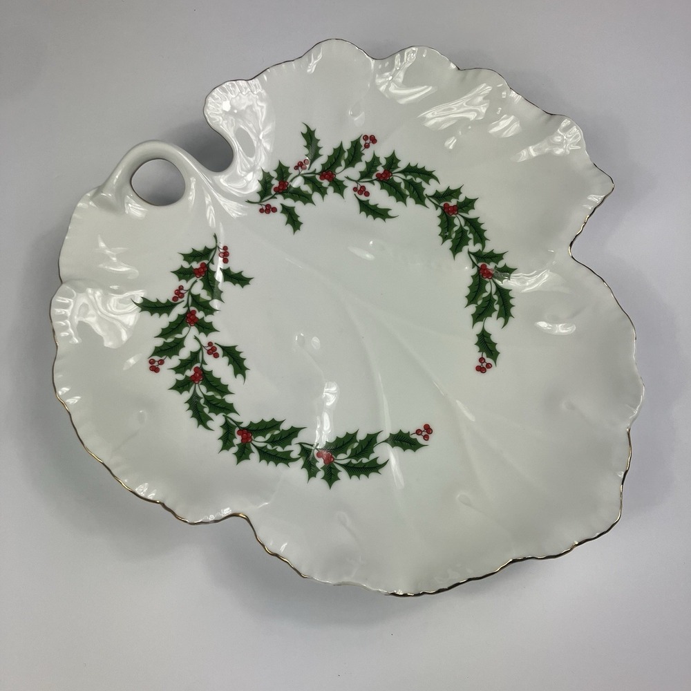 Vintage Xmas Leaf-Shaped Serving Dish With Holly and Gold Trim - Shoei China